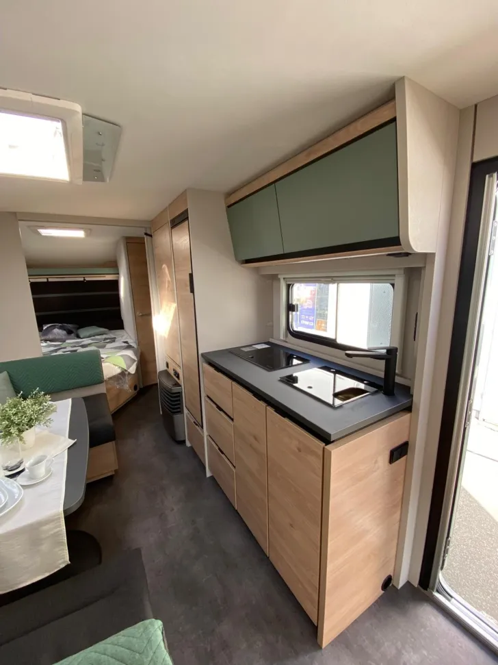 Fahrzeugbild Dethleffs Camper 560 FMK #5