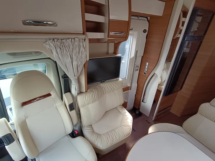 Fahrzeugbild Carthago chic c-line T 4.8 LE #8