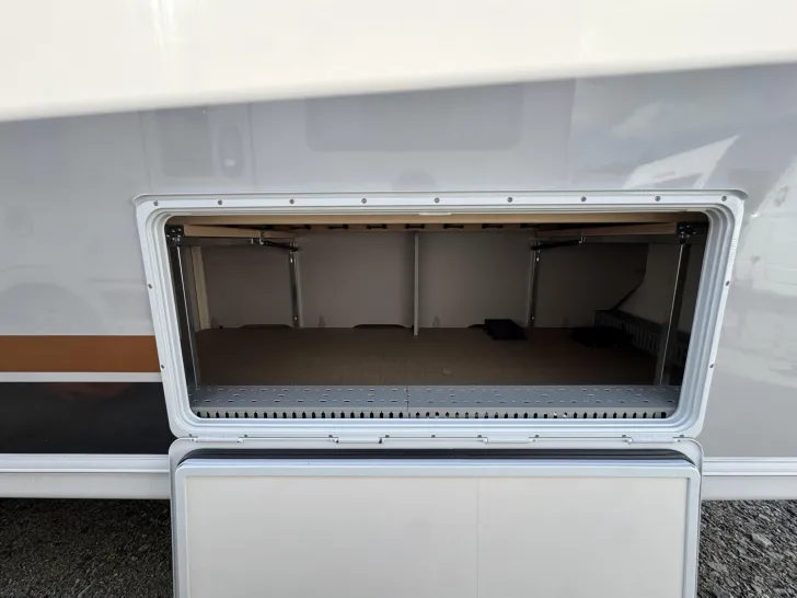 Fahrzeugbild Bürstner Averso 535 TL Dachklima | Gas+E Heizung | Citywa #20