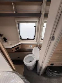 Fahrzeugbild Dethleffs Camper 560 FMK #10