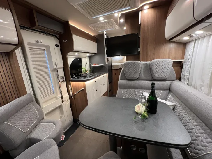 Fahrzeugbild Carthago C2-tourer I 141 KB LE Mercedes (301) #15