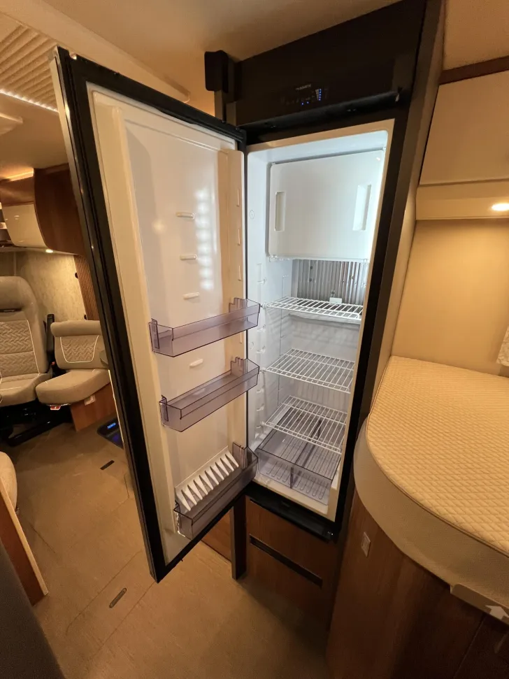 Fahrzeugbild Carthago C2-tourer I 141 KB LE Mercedes (301) #24