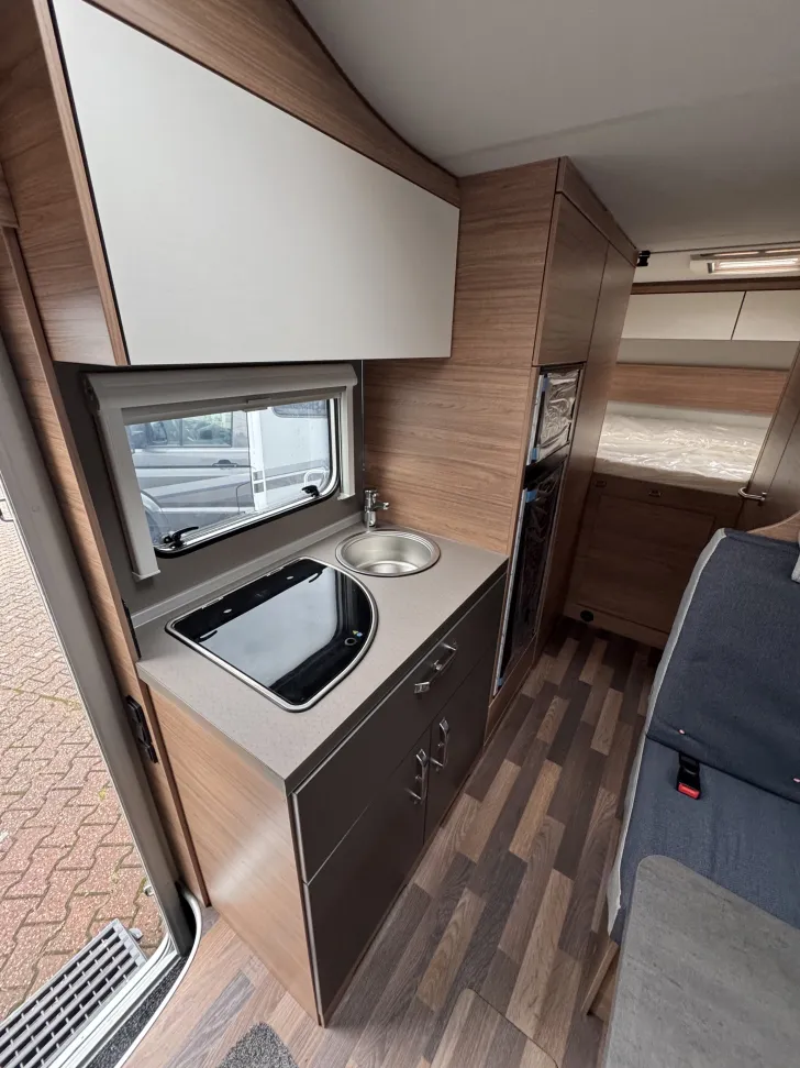 Fahrzeugbild Weinsberg CaraHome 650 DG #9