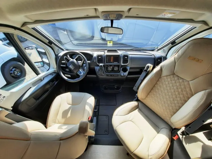 Fahrzeugbild Bürstner B66 690 TD Verfüg./SAT/Markise/Rüfa #23