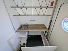 Fahrzeugbild Hobby Beachy 420 E-Hzg, , F-Träger, Toilette #11