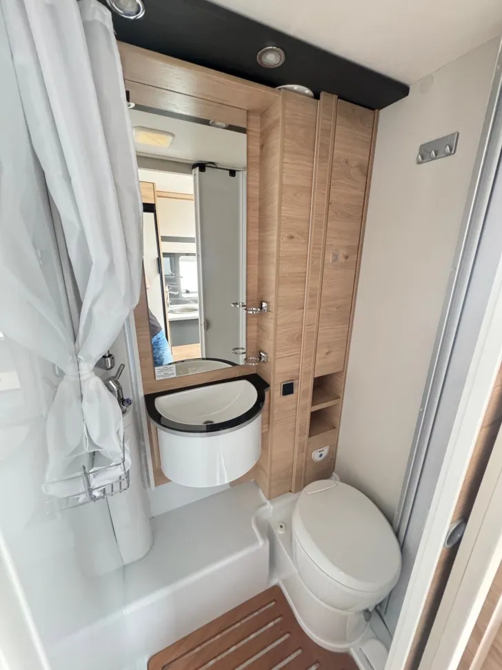 Fahrzeugbild Dethleffs Globebus Active I 1 Frühjahrs-Sale #15