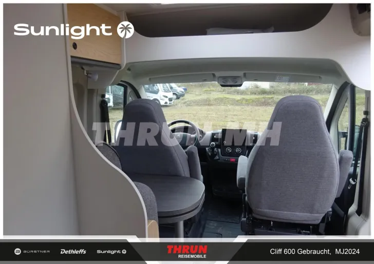 Fahrzeugbild Sunlight Cliff 600 Peugeot #7