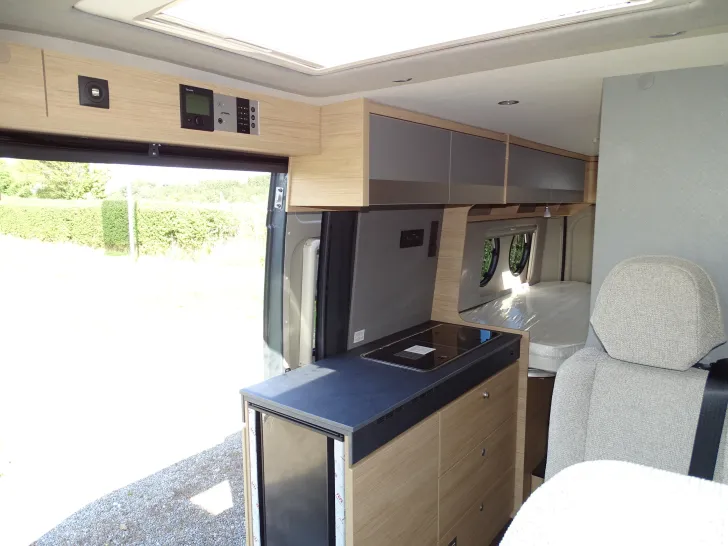 Fahrzeugbild Pössl D-LINE TRENTA 640 PLUS #8