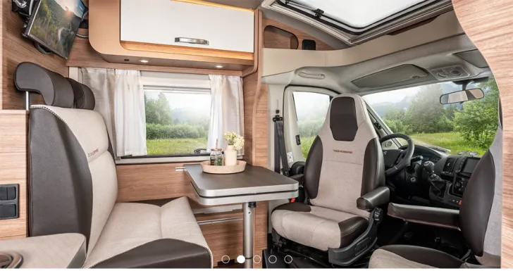 Fahrzeugbild Weinsberg CaraCompact 640 MEG EDITION [PEPPER] el. Stufe, Premiumtür #10