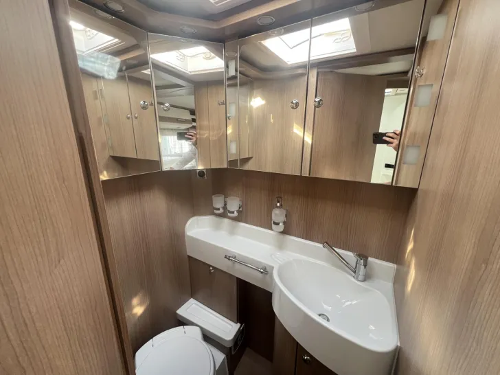 Fahrzeugbild Malibu I 490 RB LE comfort Mercedes #25