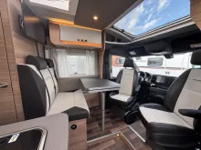 Fahrzeugbild Weinsberg CaraCompact 640 MEG EDITION [PEPPER] el. Stufe, Premiumtür #4