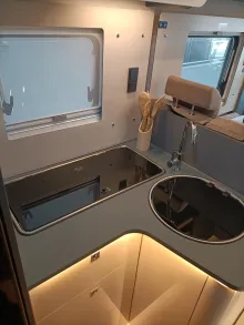 Fahrzeugbild Laika Kosmo H 1319 #11