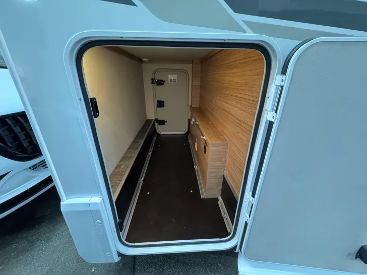 Fahrzeugbild Weinsberg X-CURSION VAN 500 MQ EDITION [PEPPER] Sofort verfügbar #5