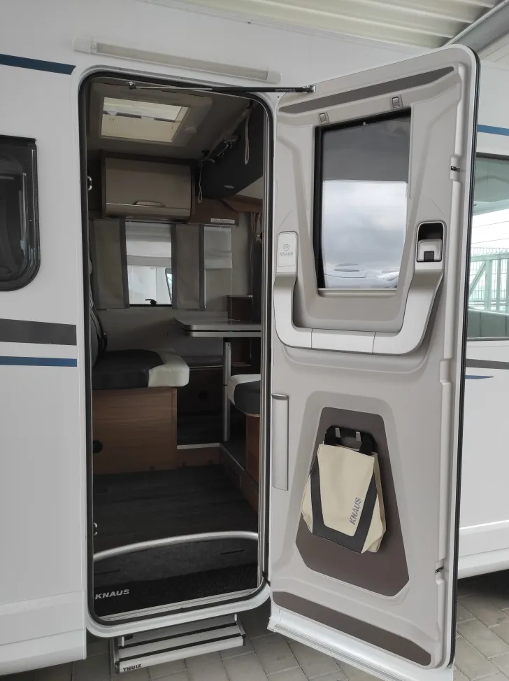 Fahrzeugbild Knaus Van I 650 MEG Automatik / Hubbett-4018 #9