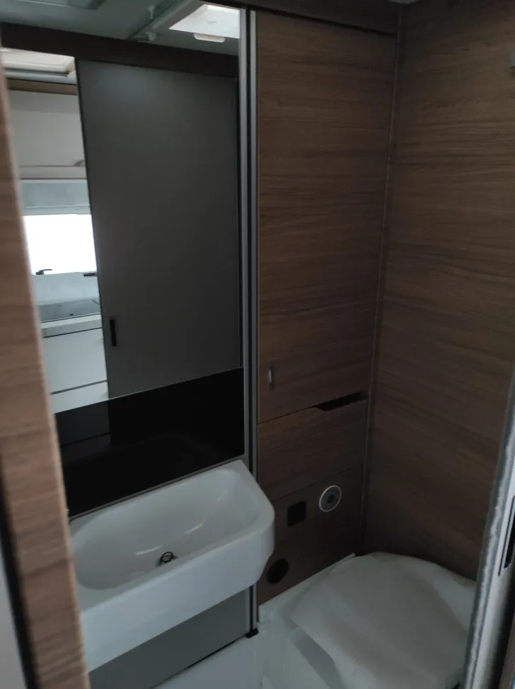 Fahrzeugbild Knaus Van I 650 MEG Automatik / Hubbett-4018 #18