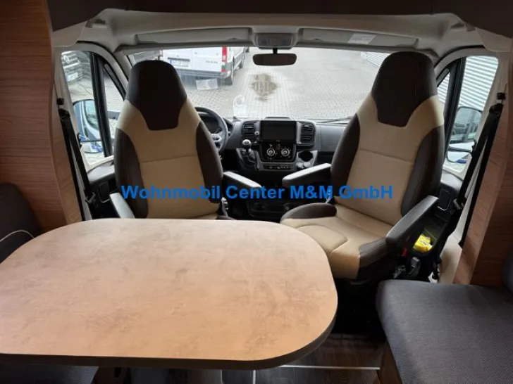 Fahrzeugbild Knaus Live Wave 650 MF 140PS Lithium LP 97.963 Euro #4