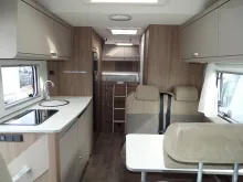 Fahrzeugbild Carado ALKOVEN A464 PRO #8