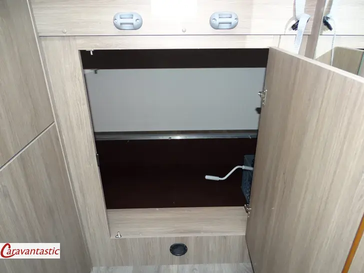 Fahrzeugbild Carado ALKOVEN A464 PRO #14