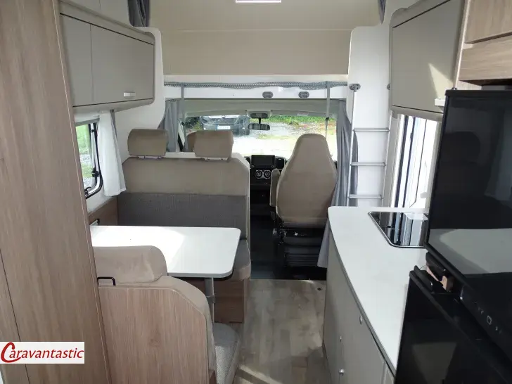 Fahrzeugbild Carado ALKOVEN A464 PRO #15