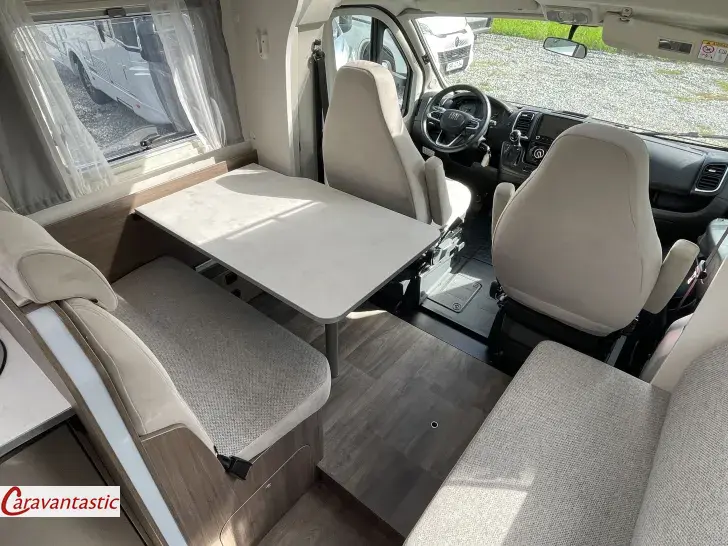 Fahrzeugbild Carado TEILINTEGRIERTE 448 #5