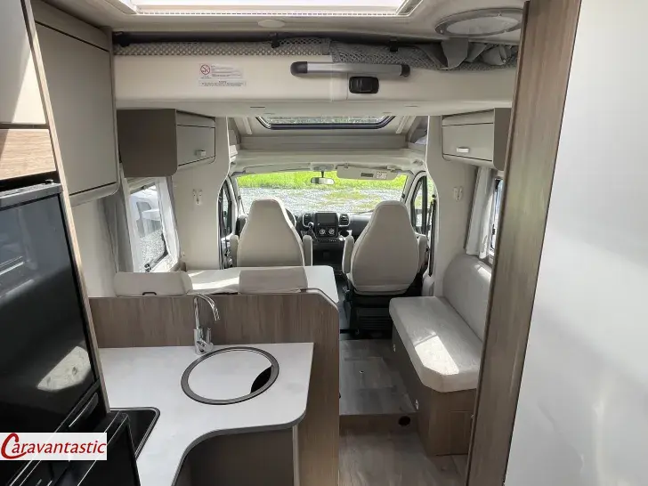 Fahrzeugbild Carado TEILINTEGRIERTE 448 #12