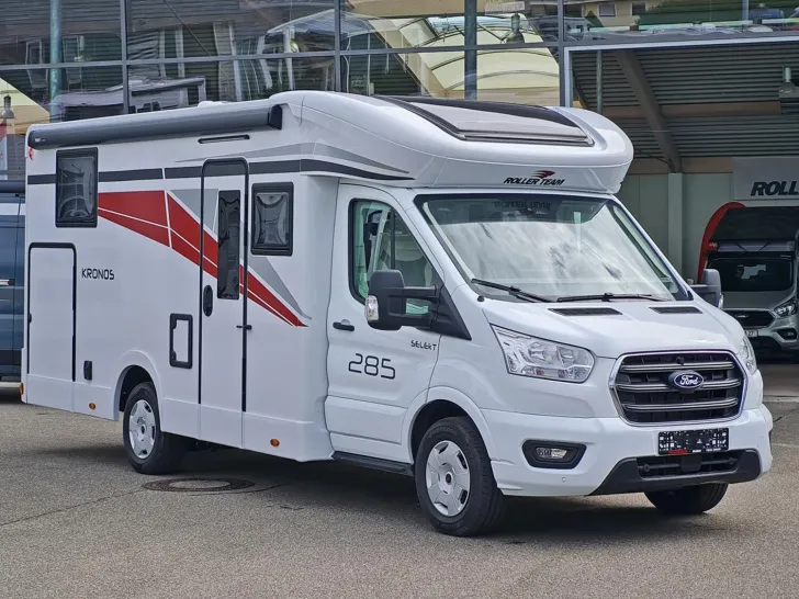 Fahrzeugbild Roller Team Kronos 285 TL Ford #1