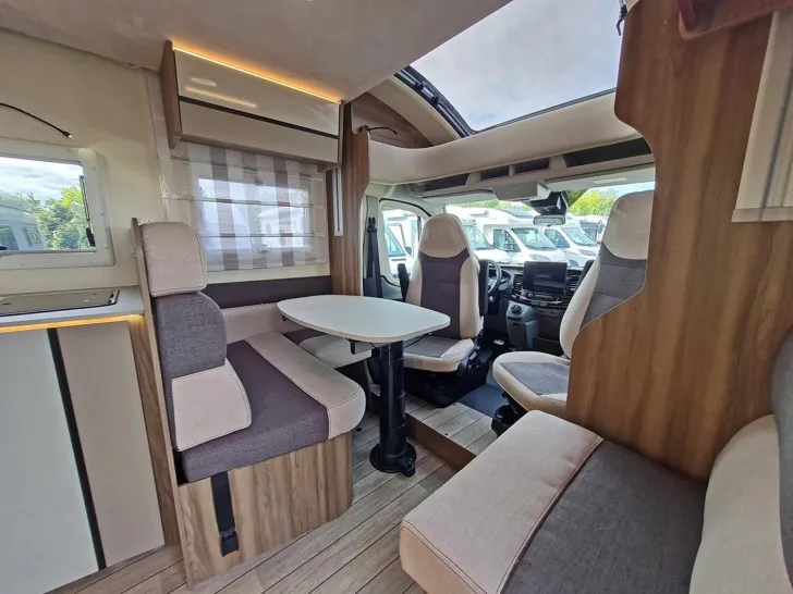 Fahrzeugbild Roller Team Kronos 285 TL #4