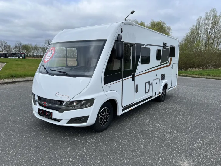 Fahrzeugbild Bürstner Lyseo I 690 G #1