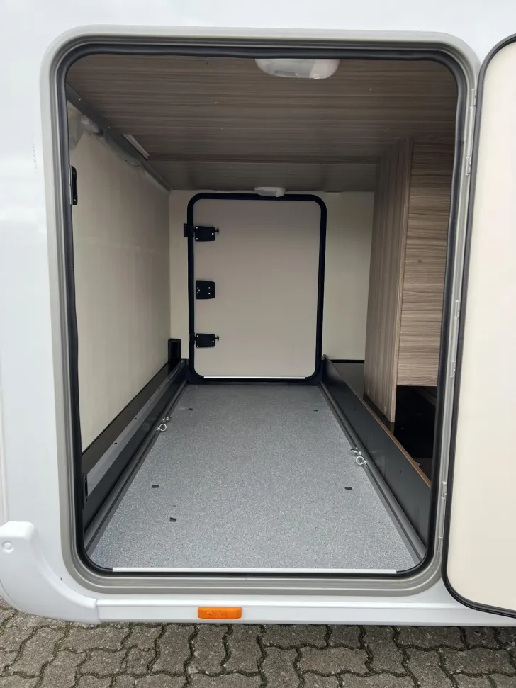 Fahrzeugbild Bürstner Lyseo I 690 G #6