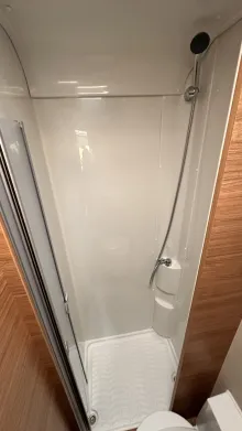 Fahrzeugbild Weinsberg CaraSuite 650 MF AKTION; Automatikgetriebe #29