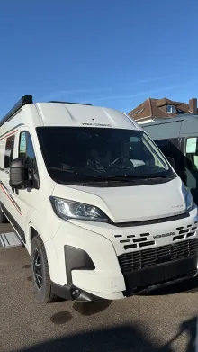 Frontal Vorne Weinsberg CaraBus 600 MQ Care Drive