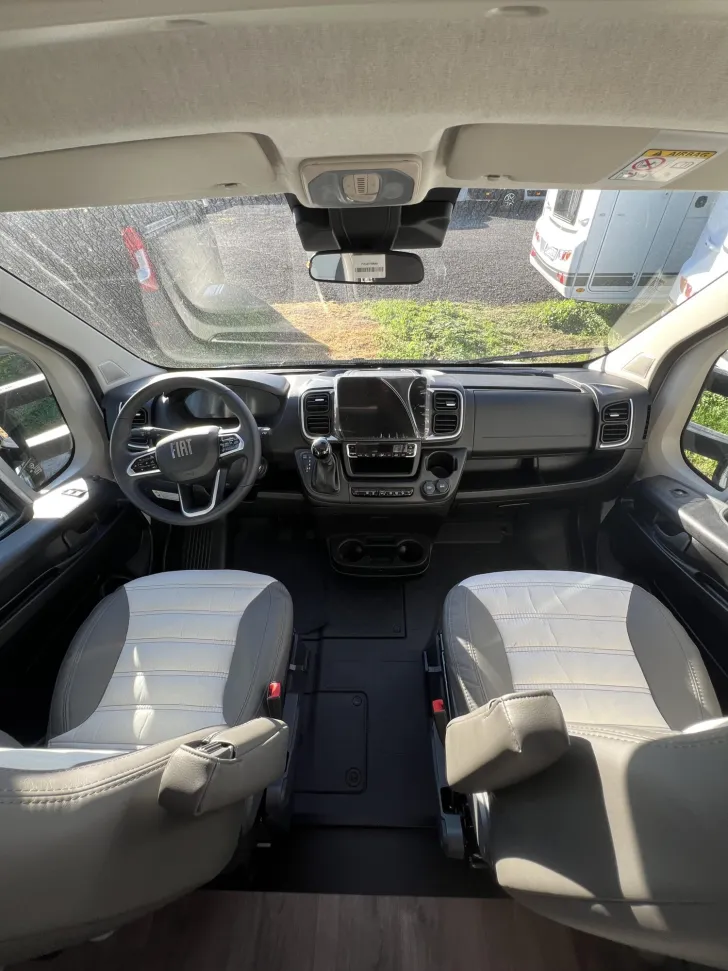Fahrzeugbild Sunlight Adventure T 68 *Aktionspreis*Automatik*Hubbett* #9