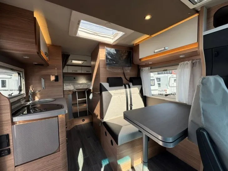 Fahrzeugbild Weinsberg CaraCompact EDITION PEPPER 640 MEG Sie sparen 11.999,-€! #6