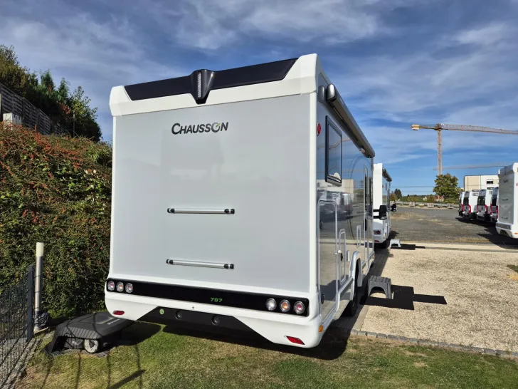 Fahrzeugbild Chausson Titanium 797 Hubbett/Arctic/AHK/Allwetter/4100kg #7