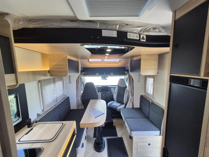 Fahrzeugbild Chausson Titanium 797 Hubbett/Arctic/AHK/Allwetter/4100kg #12