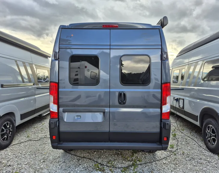 Fahrzeugbild Carado pro+ CV 600 Dieselheizung,LED-Scheinw,Schlafdach #7