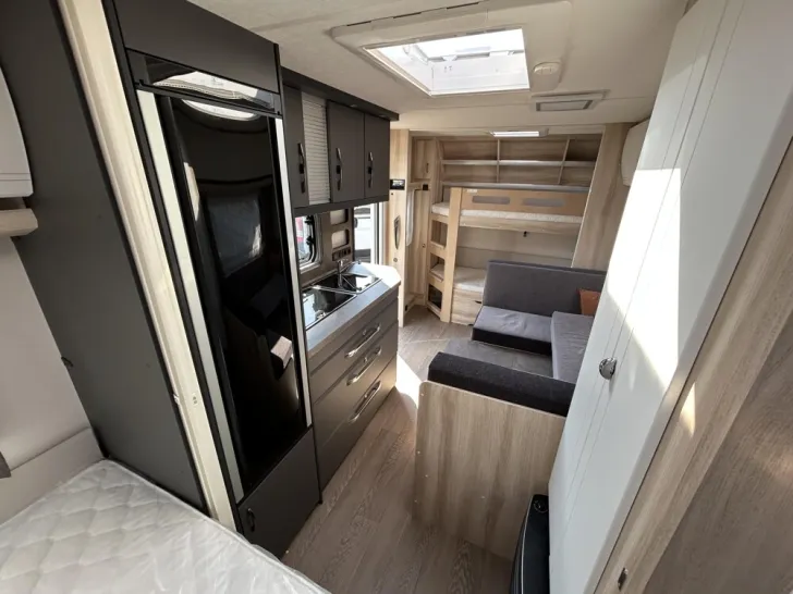 Fahrzeugbild Hobby De Luxe 540 KMFe #13