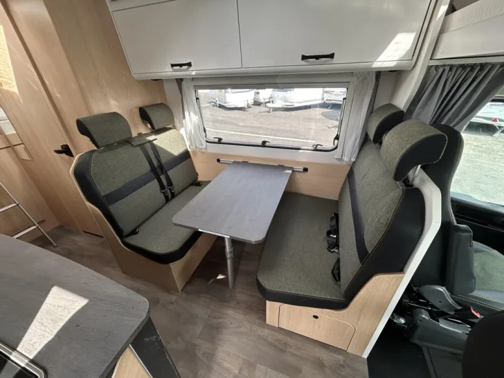 Fahrzeugbild Sunlight A 70 #16