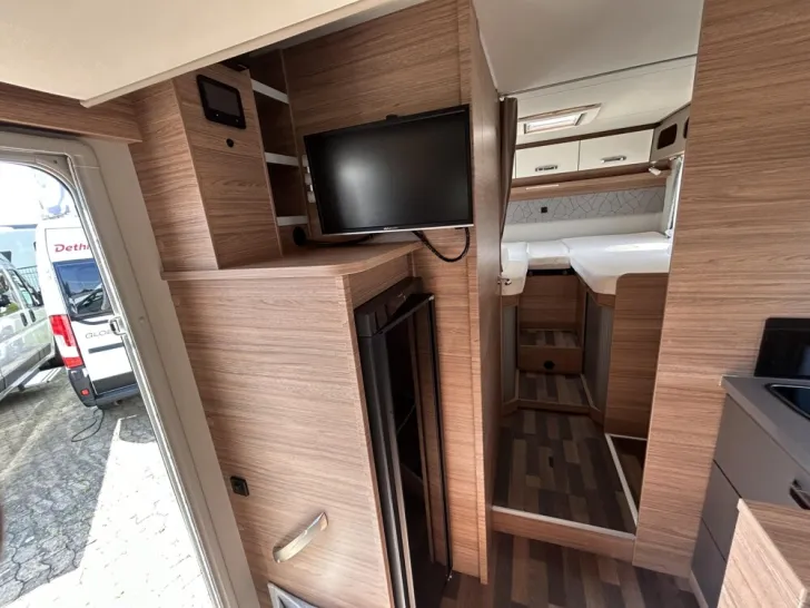 Fahrzeugbild Weinsberg CaraSuite 700 ME #9