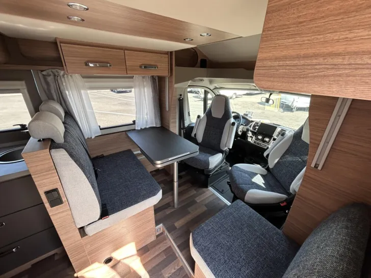 Fahrzeugbild Weinsberg CaraSuite 700 ME #20