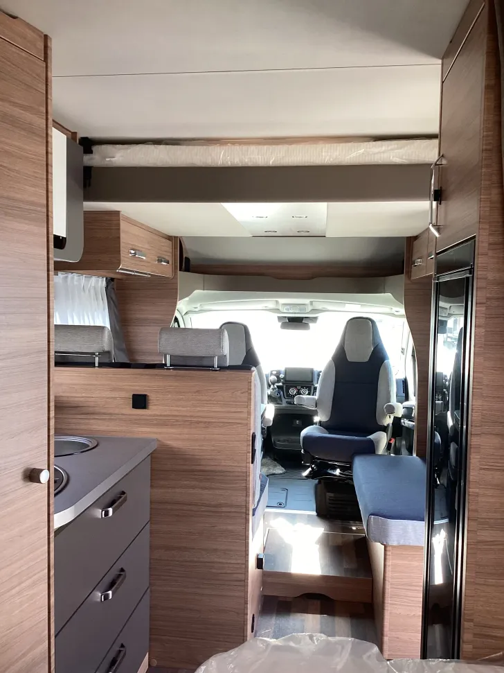 Fahrzeugbild Weinsberg CaraSuite 650 MF *Care-Drive-Paket* #8