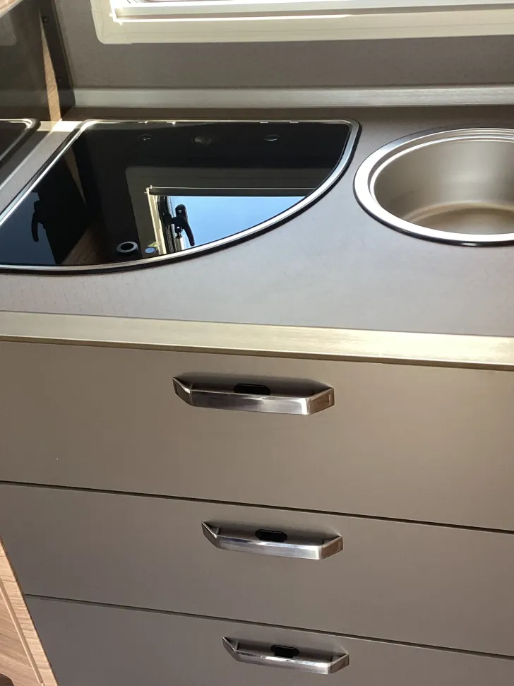 Fahrzeugbild Weinsberg CaraSuite 650 MF *Care-Drive-Paket* #14