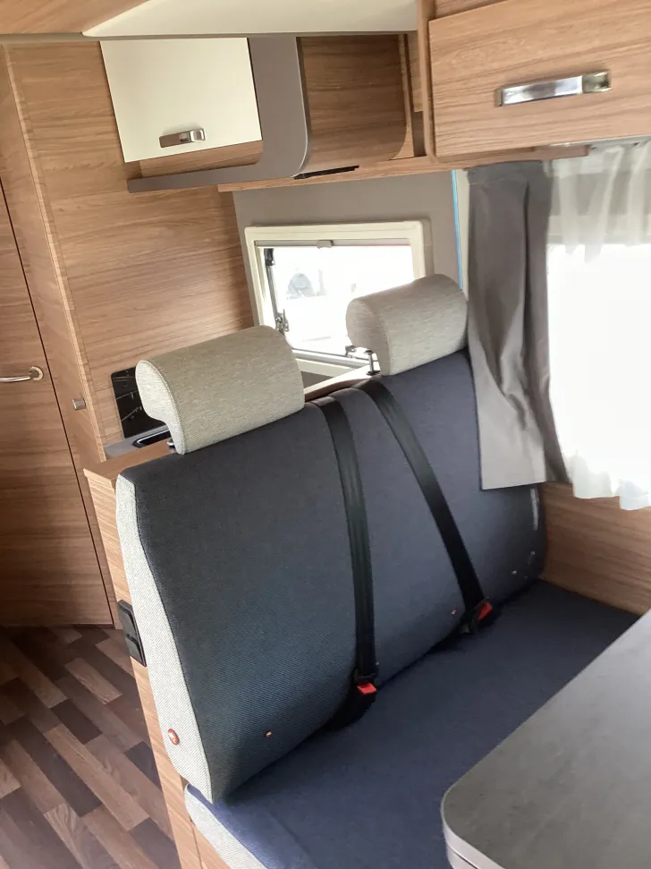 Fahrzeugbild Weinsberg CaraSuite 650 MF *Care-Drive-Paket* #15