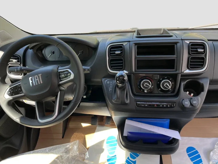 Fahrzeugbild LMC Cruiser V646 G 70 Jahre Ed CMT 2026 Angebot!! #12