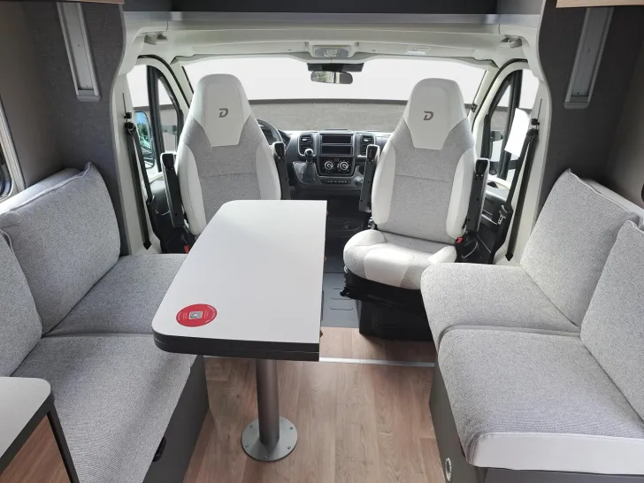 Fahrzeugbild Dethleffs Trend T 7057 DBL Hubbett, div. Pakete #11
