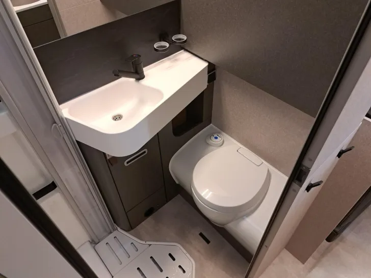 Fahrzeugbild Hymer ML-T 580 Allrad, Autark, Premiumpaket, TV #14