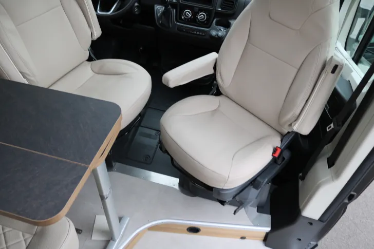 Fahrzeugbild Karmann Mobil Dexter 625 AT9G+sep. Dusche+Einzelbetten #19