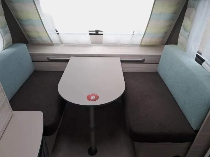 Fahrzeugbild Dethleffs c-joy 460 LE Touring-, Dynamik-, Duschpaket #9