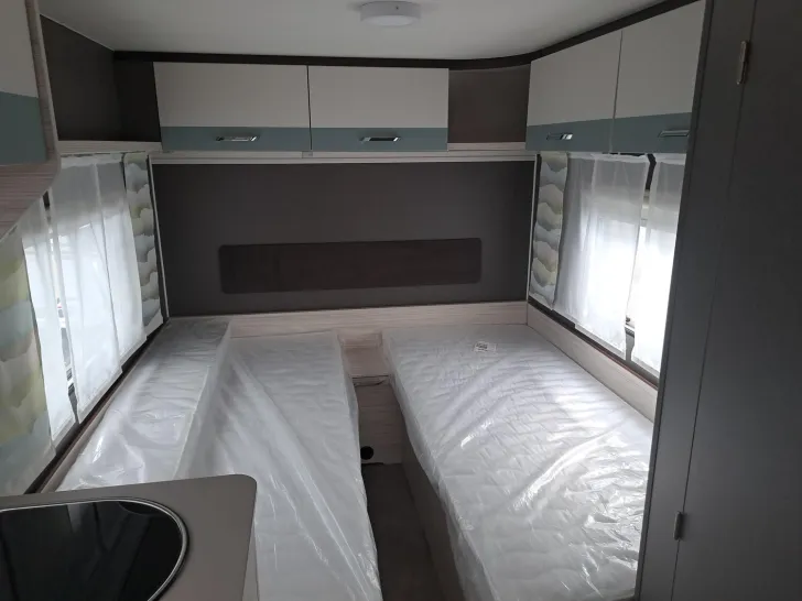 Fahrzeugbild Dethleffs c-joy 460 LE Touring-, Dynamik-, Duschpaket #11