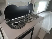 Fahrzeugbild Dethleffs c-joy 460 LE Touring-, Dynamik-, Duschpaket #13